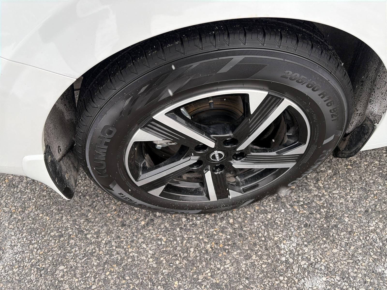 2024 Nissan Sentra SV CVT