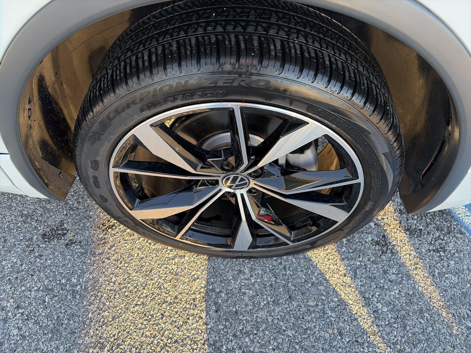 2024 Volkswagen Tiguan 2.0T SEL R-Line 4MOTION