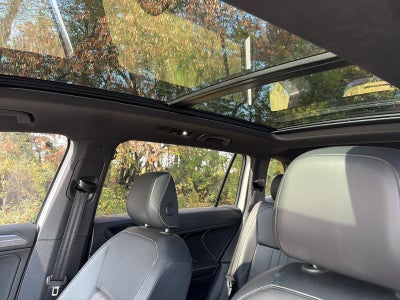 2022 Volkswagen Tiguan 2.0T SE R-Line Black 4MOTION