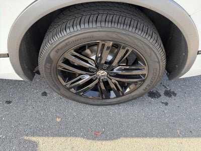2022 Volkswagen Tiguan 2.0T SE R-Line Black 4MOTION