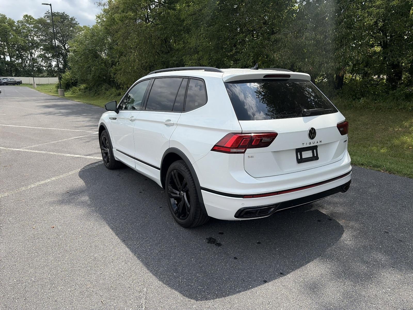 2024 Volkswagen Tiguan 2.0T SE R-Line Black 4MOTION