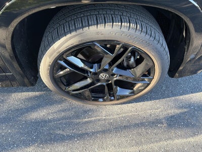2025 Volkswagen Tiguan 2.0T SE R-Line Black 4MOTION