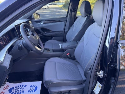 2025 Volkswagen Tiguan 2.0T SE R-Line Black 4MOTION
