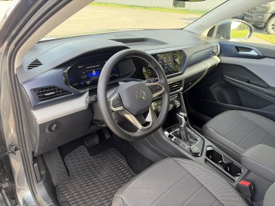 2024 Volkswagen Taos SE 4MOTION