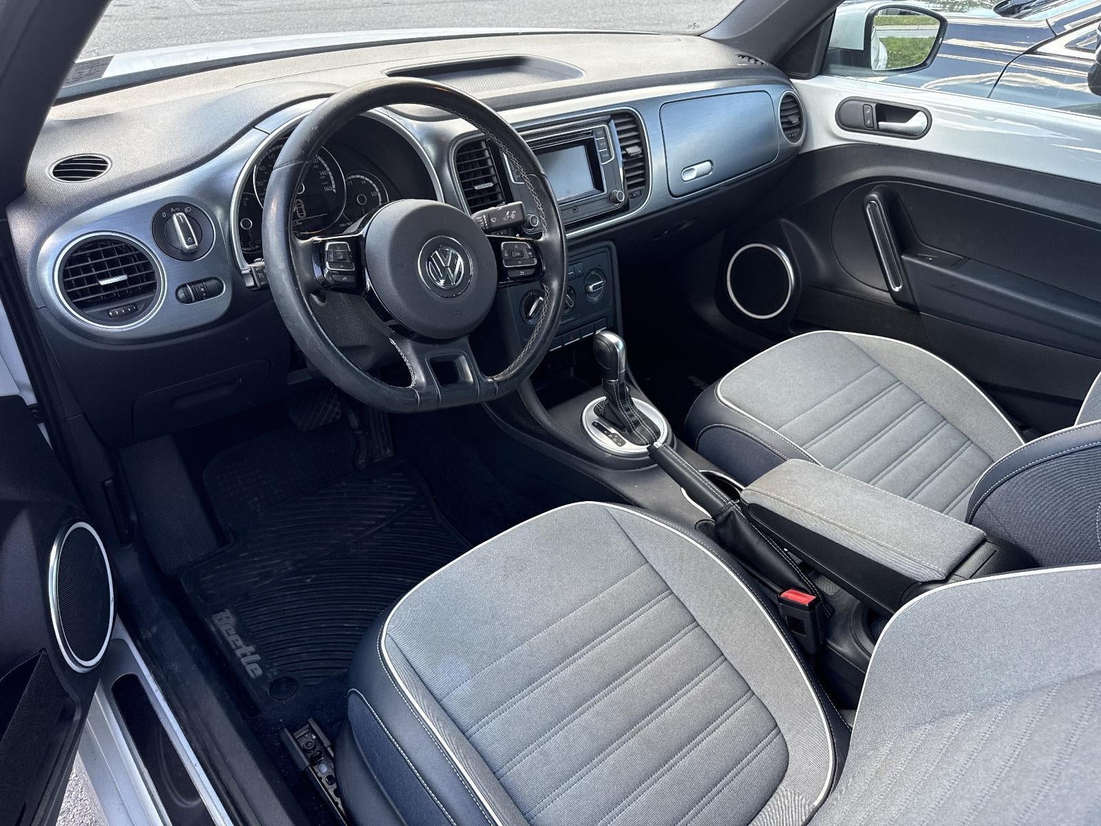 2016 Volkswagen Beetle Convertible 2dr Auto 1.8T Denim PZEV