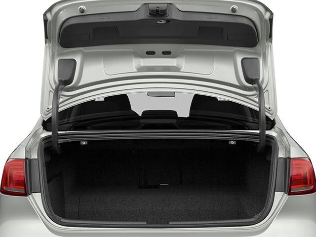 2014 Volkswagen Jetta 4dr DSG Hybrid Sedan