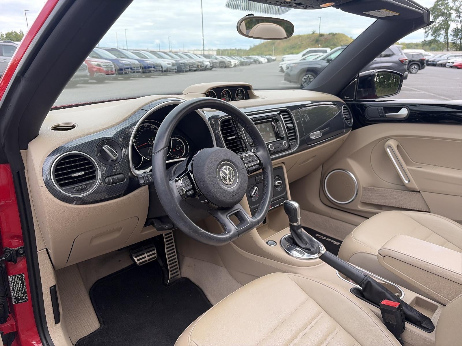 2013 Volkswagen Beetle Convertible 2dr DSG 2.0T PZEV *Ltd Avail*