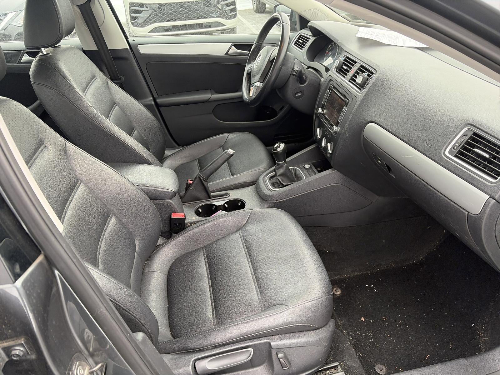 2014 Volkswagen Jetta 4dr Manual SE PZEV Sedan