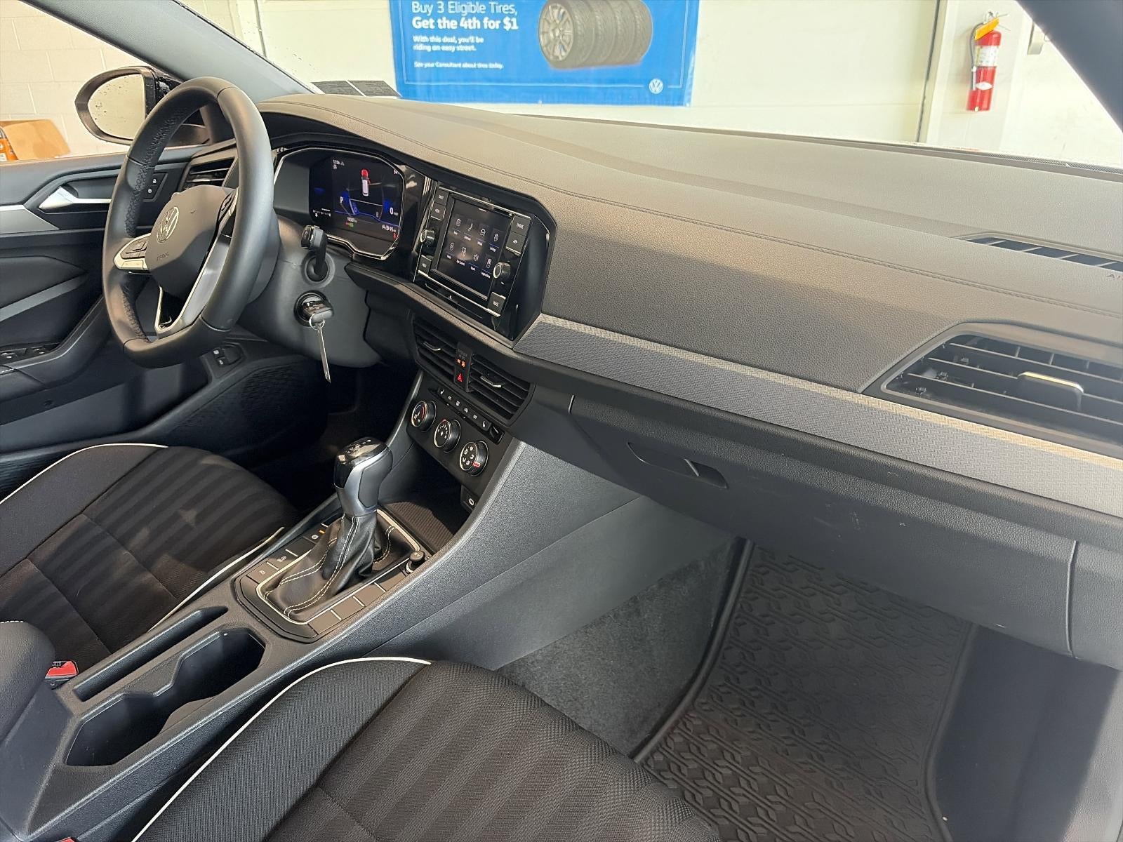 2024 Volkswagen Jetta Sport Auto