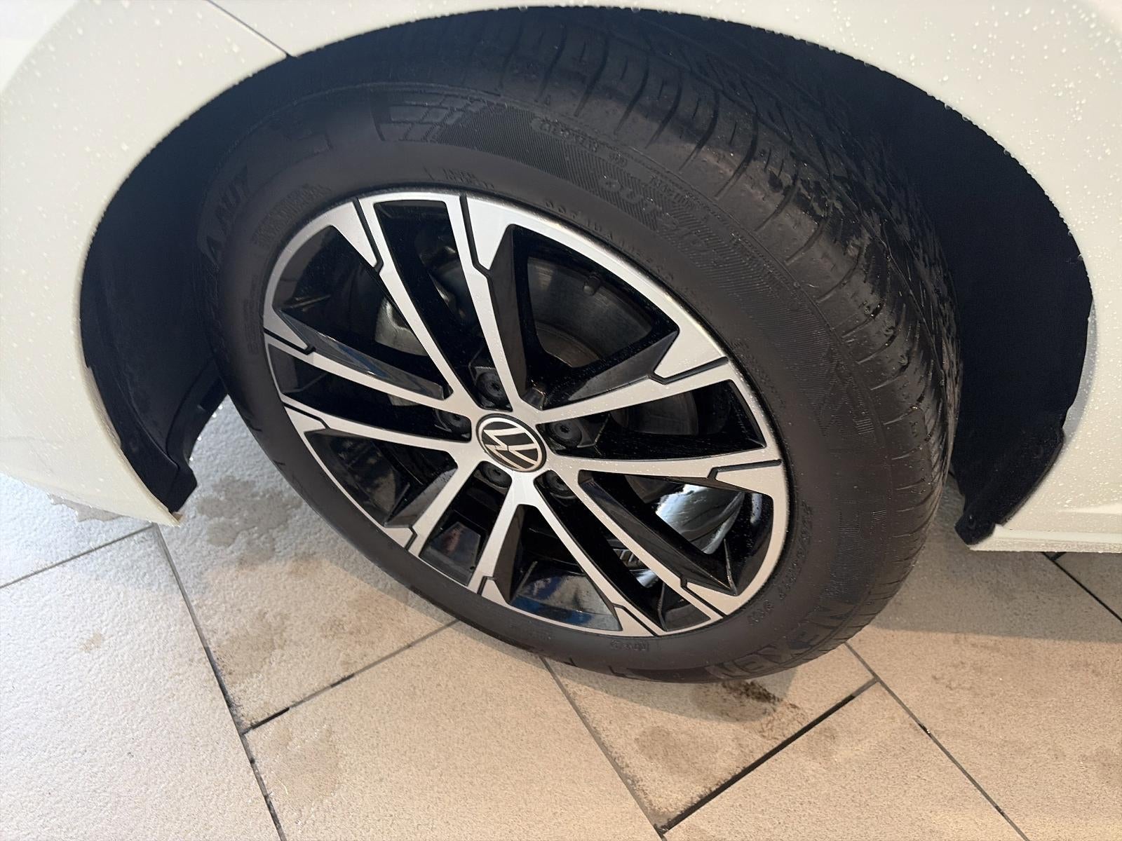 2024 Volkswagen Jetta Sport Auto