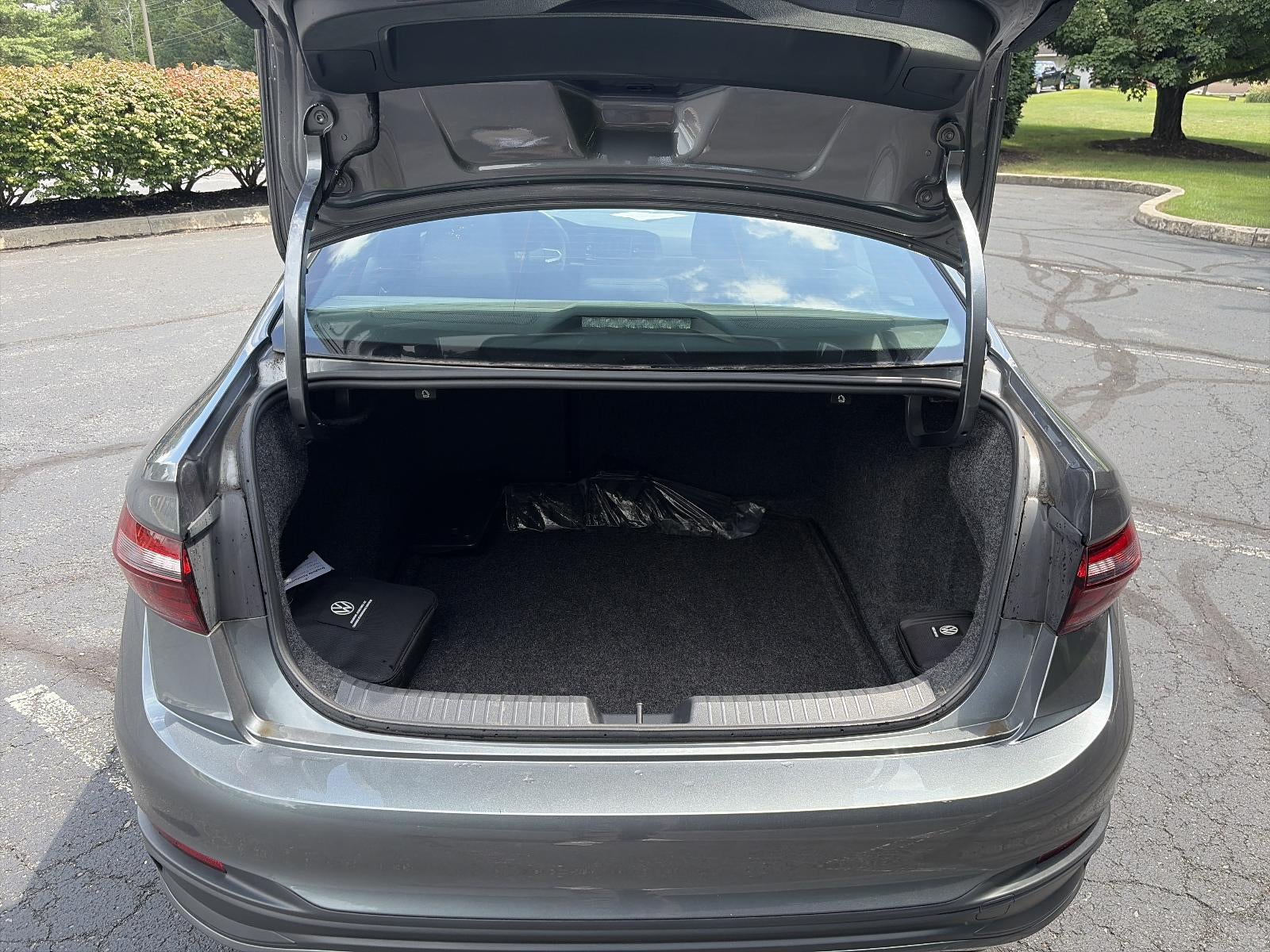 2024 Volkswagen Jetta Sport Auto