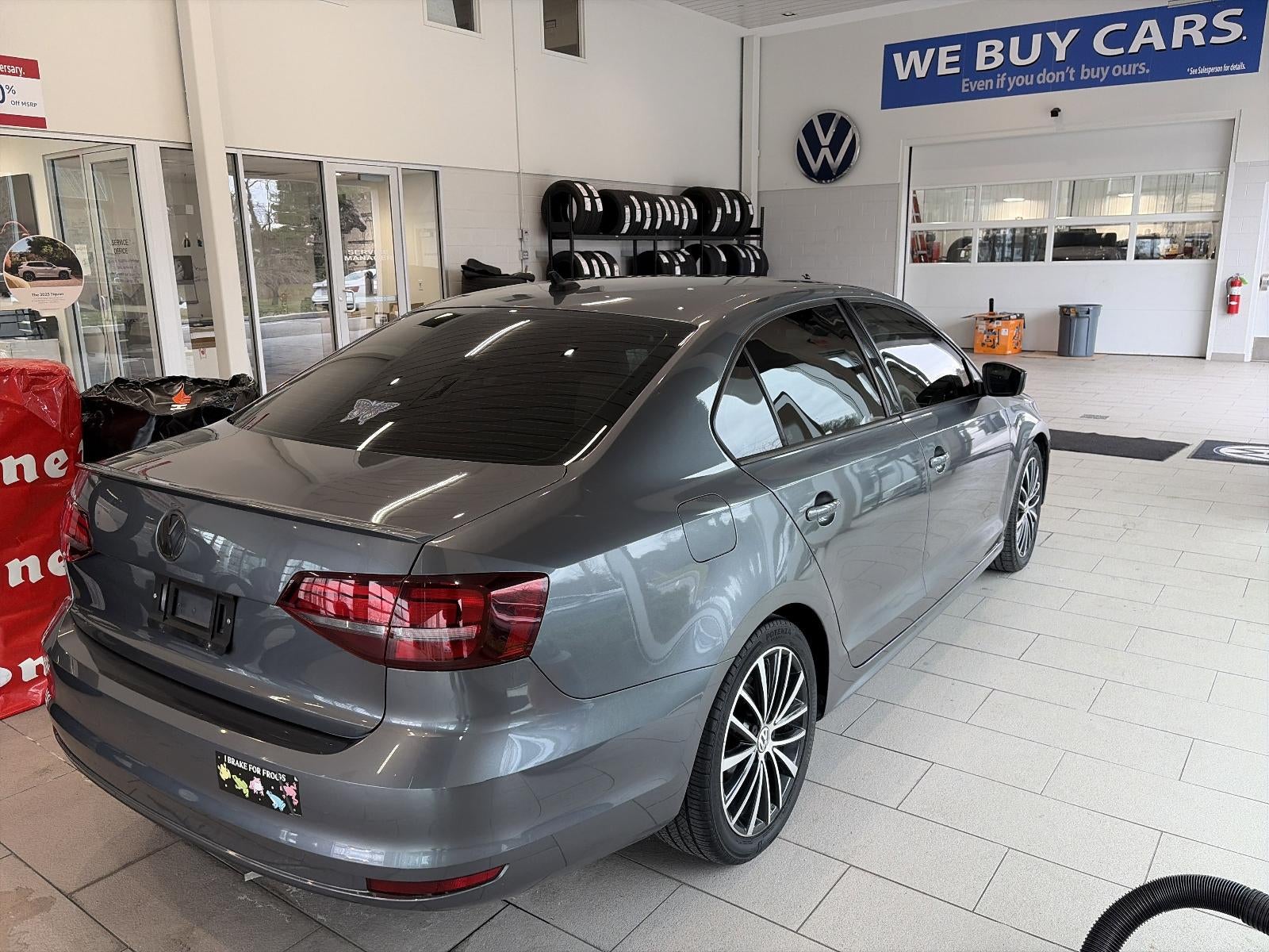 2016 Volkswagen Jetta 4dr Auto 1.8T Sport PZEV Sedan