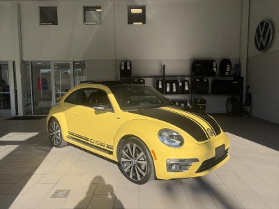 2014 Volkswagen Beetle 2dr DSG 2.0T Turbo R-Line PZEV