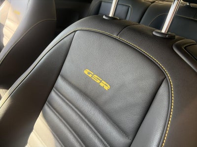 2014 Volkswagen Beetle 2dr DSG 2.0T Turbo R-Line PZEV