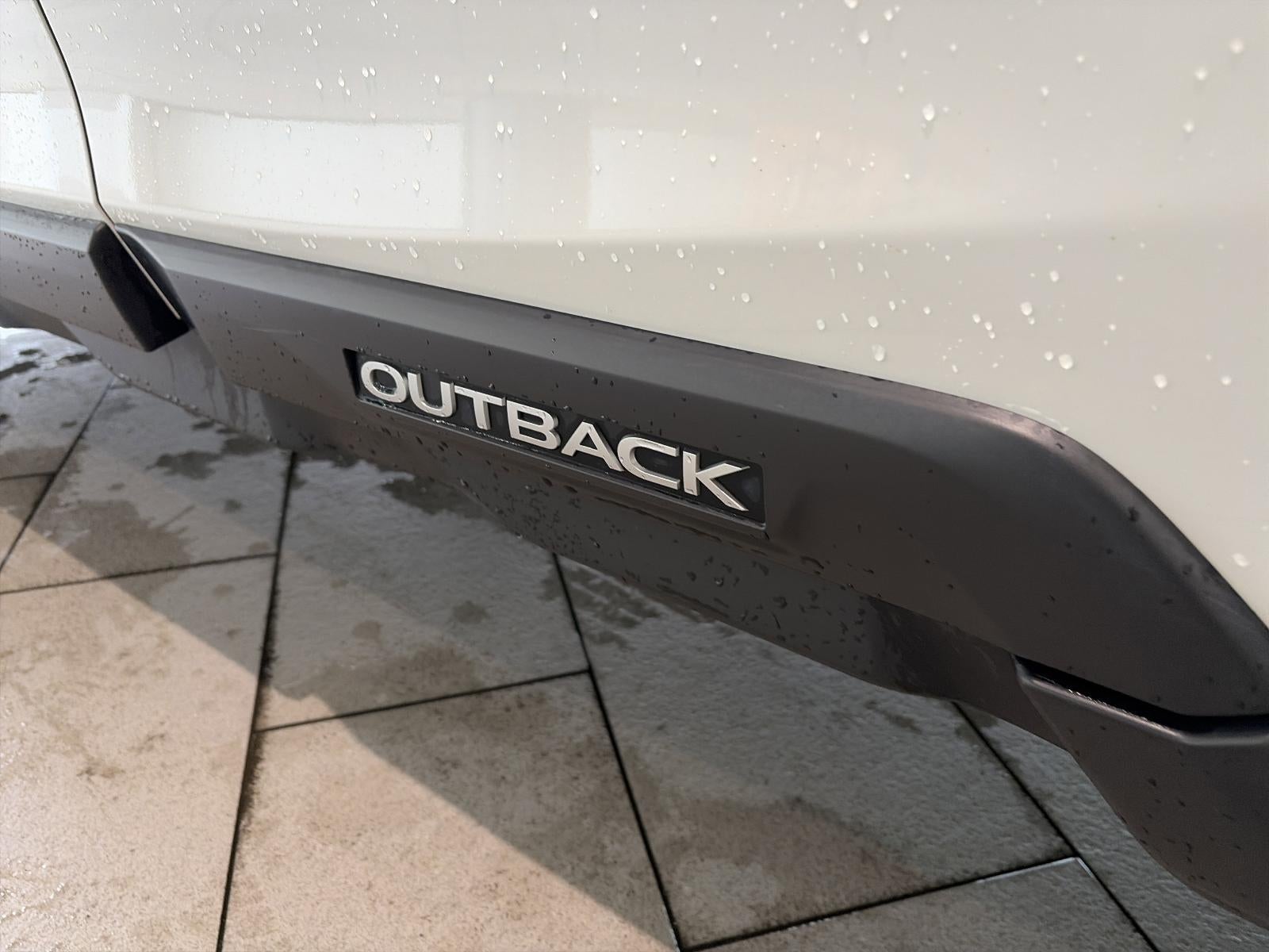 2022 Subaru Outback Premium CVT