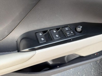 2019 Toyota Camry LE Auto (SE)