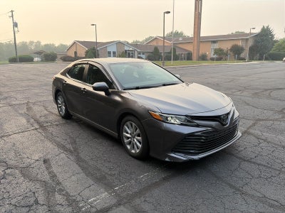 2019 Toyota Camry LE Auto (SE)