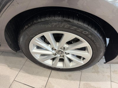 2023 Toyota Camry LE Auto (SE)