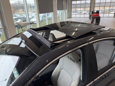 2025 Toyota Camry XSE AWD (Natl)