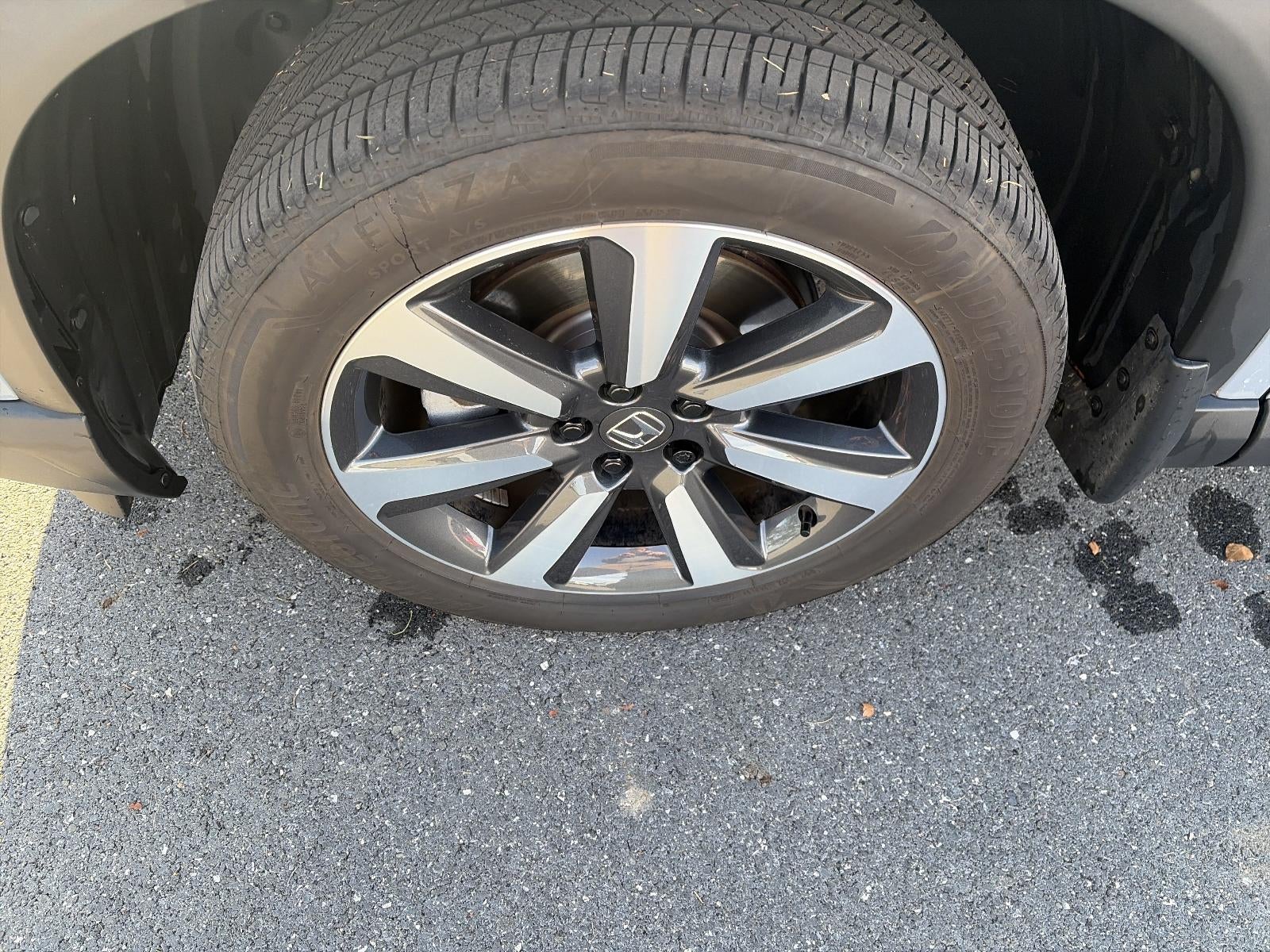 2025 Honda Pilot Touring AWD