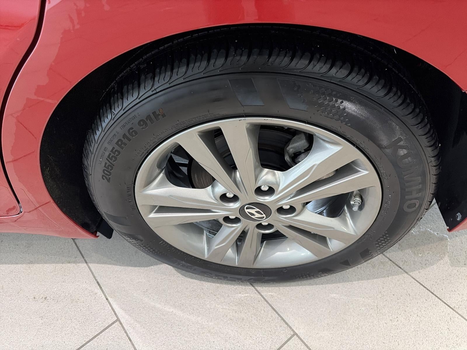 2018 Hyundai ELANTRA SEL 2.0L Auto