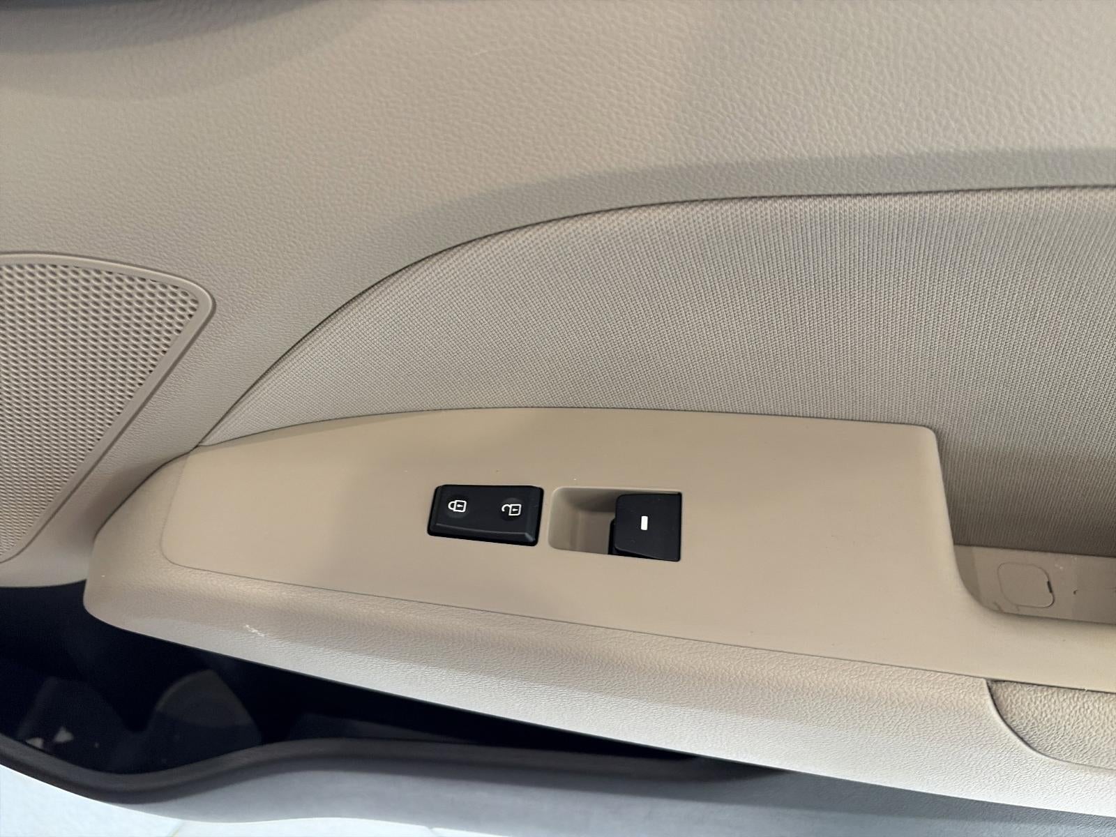 2018 Hyundai ELANTRA SEL 2.0L Auto