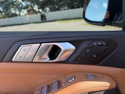 2022 BMW X7 xDrive40i Sports Activity Vehicle