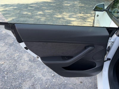 2023 Tesla Model 3 RWD