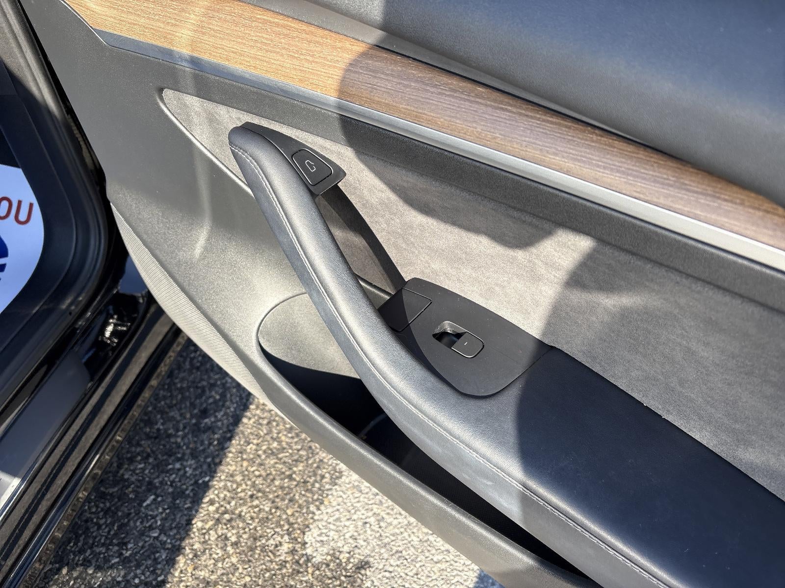 2023 Tesla Model 3 RWD