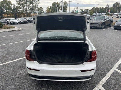 2024 Volvo S60 B5 FWD Plus Dark Theme