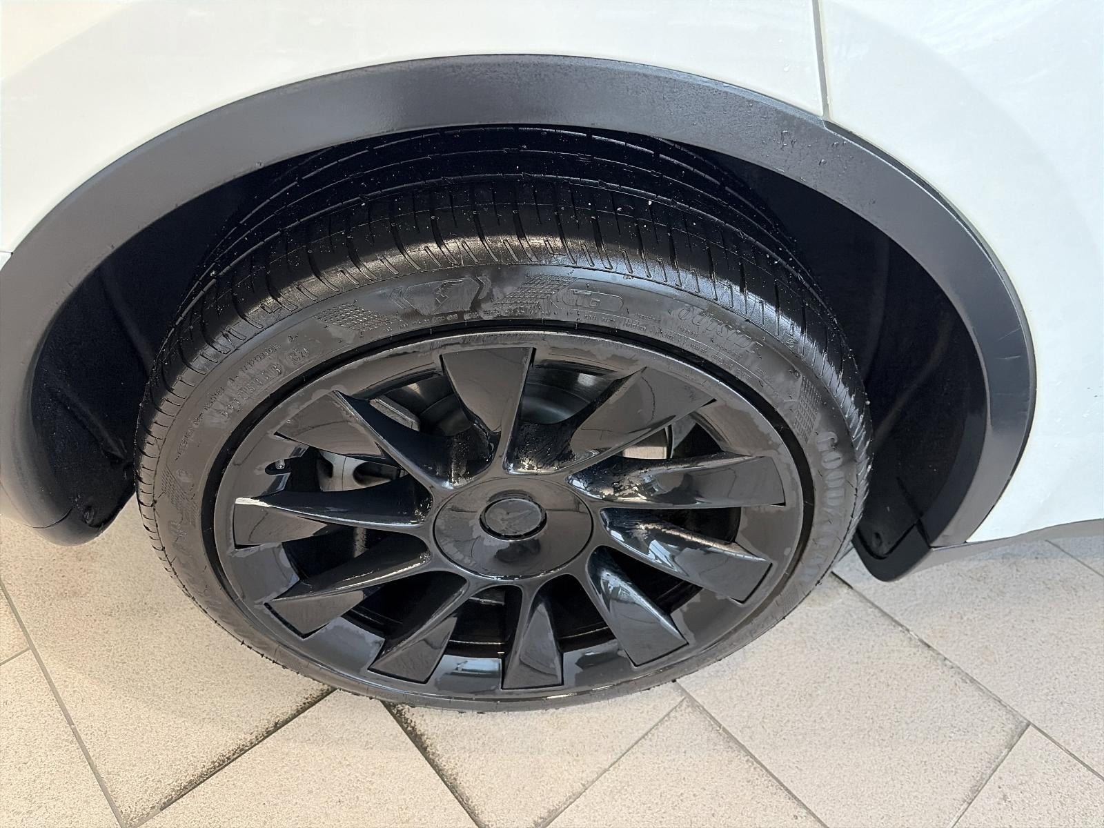 2023 Tesla Model Y AWD *Ltd Avail*