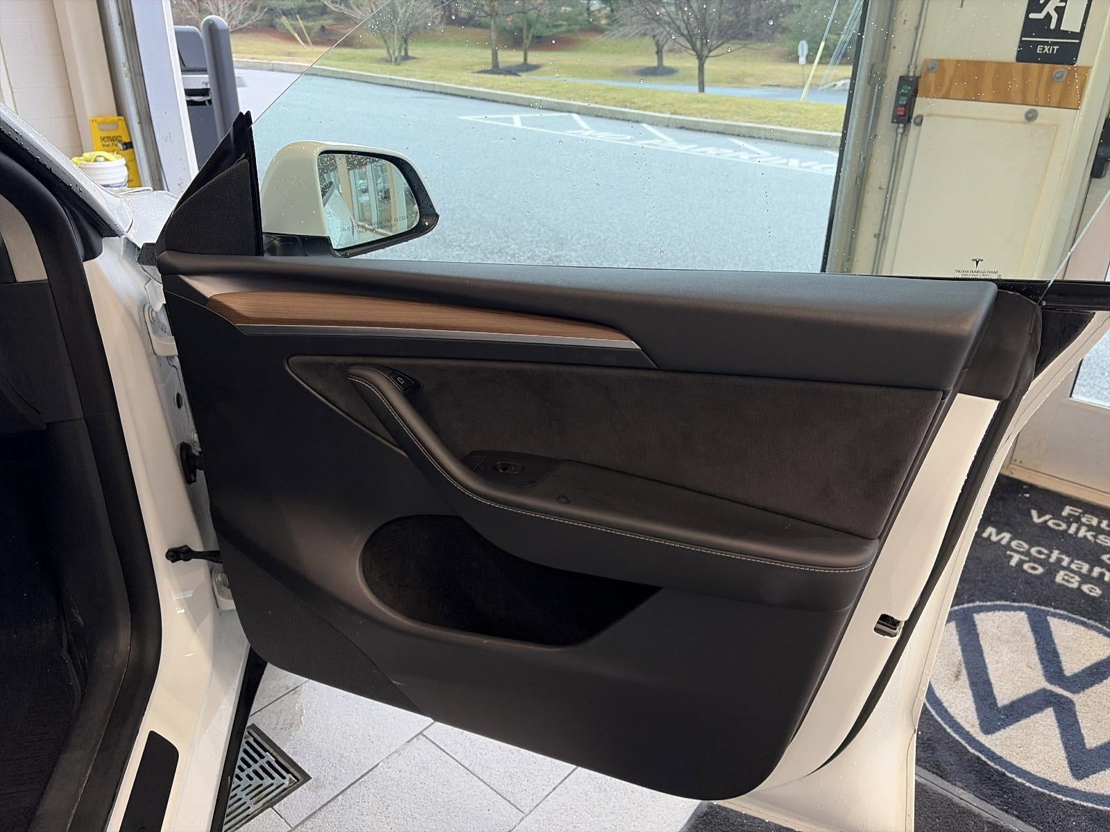 2023 Tesla Model Y AWD *Ltd Avail*