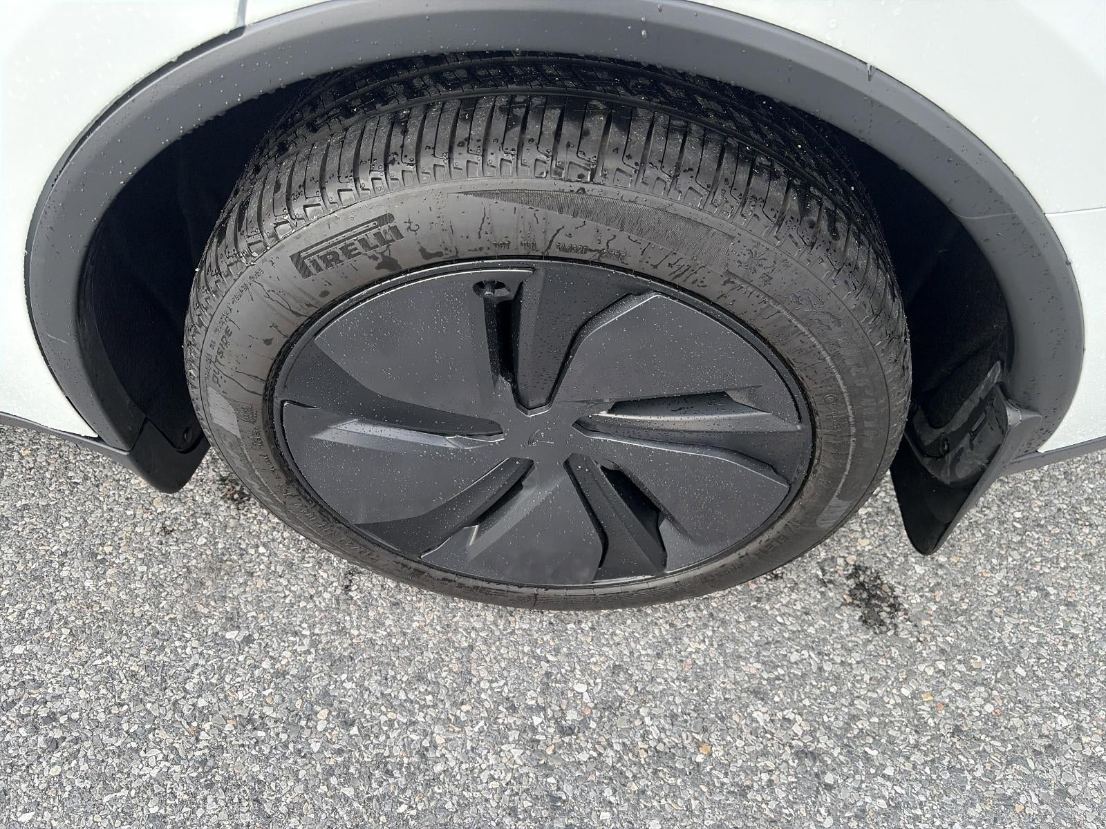 2026 Tesla Model Y AWD