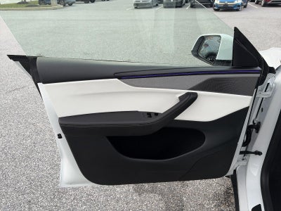 2026 Tesla Model Y AWD