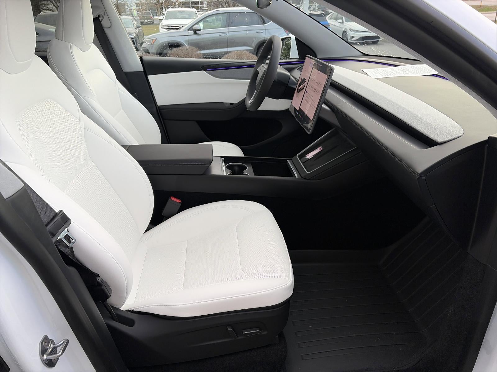 2026 Tesla Model Y AWD