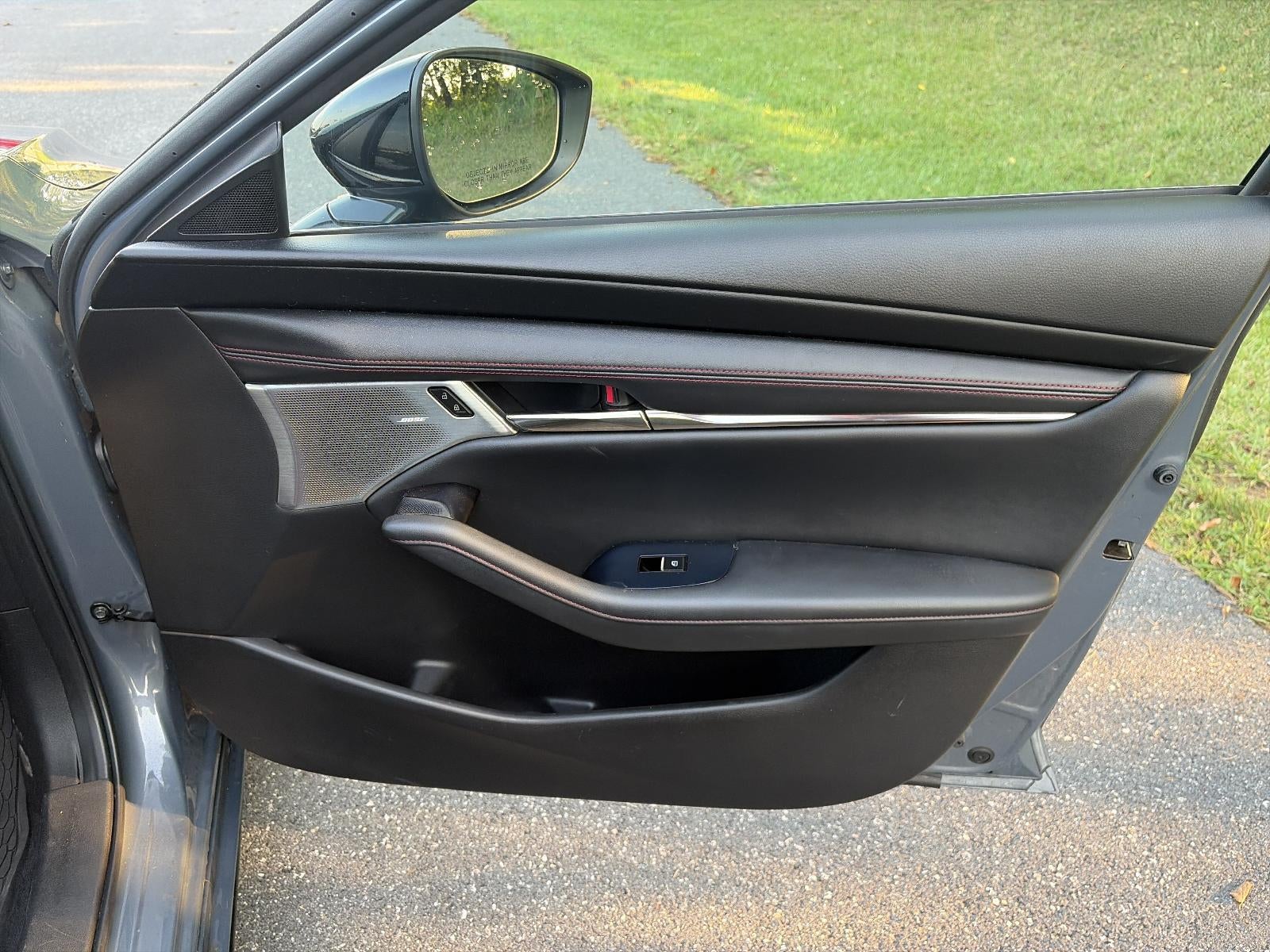 2022 Mazda Mazda3 Hatchback Carbon Edition Auto FWD