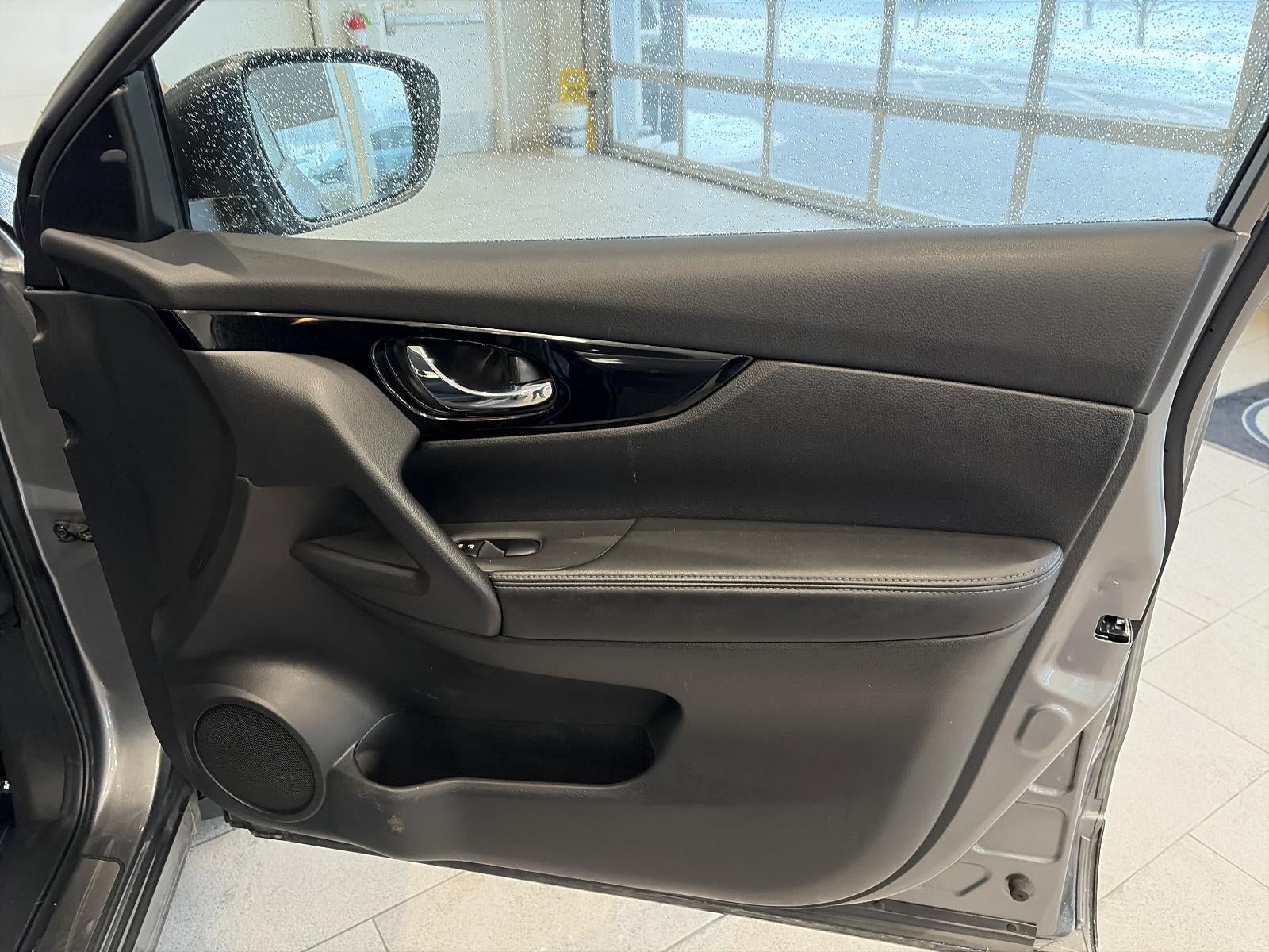 2022 Nissan Rogue Sport AWD SV