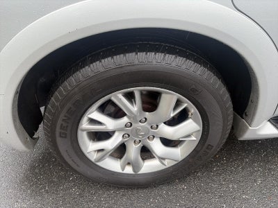 2012 INFINITI QX56 4WD 8-passenger