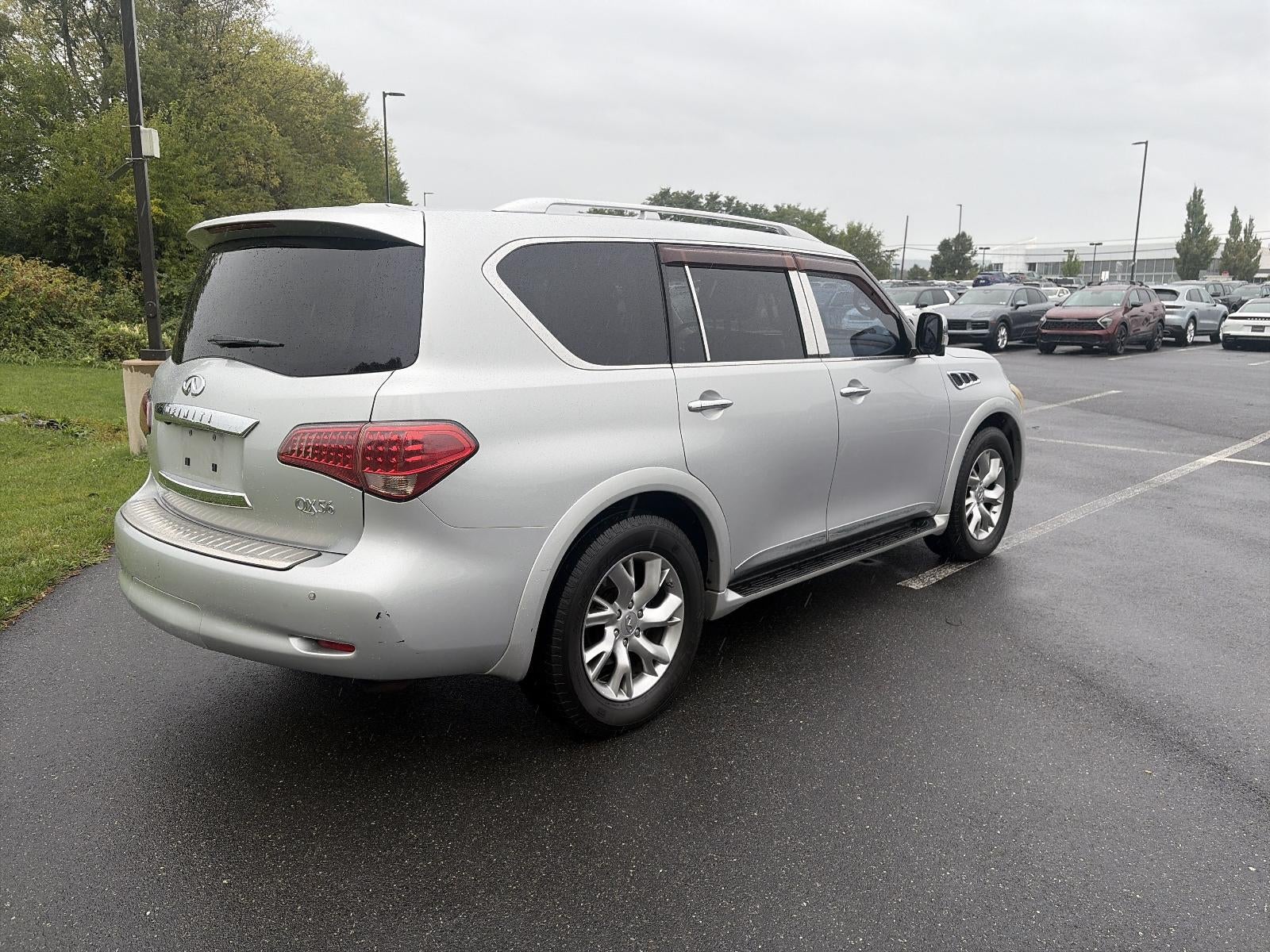 2012 INFINITI QX56 4WD 8-passenger