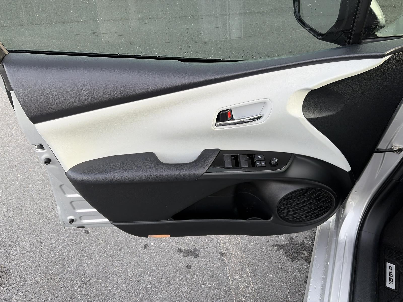 2019 Toyota Prius Prime Premium (Natl)