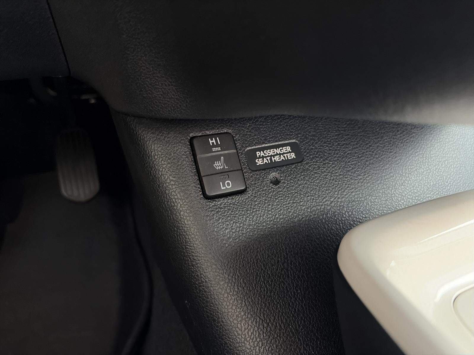 2019 Toyota Prius Prime Premium (Natl)