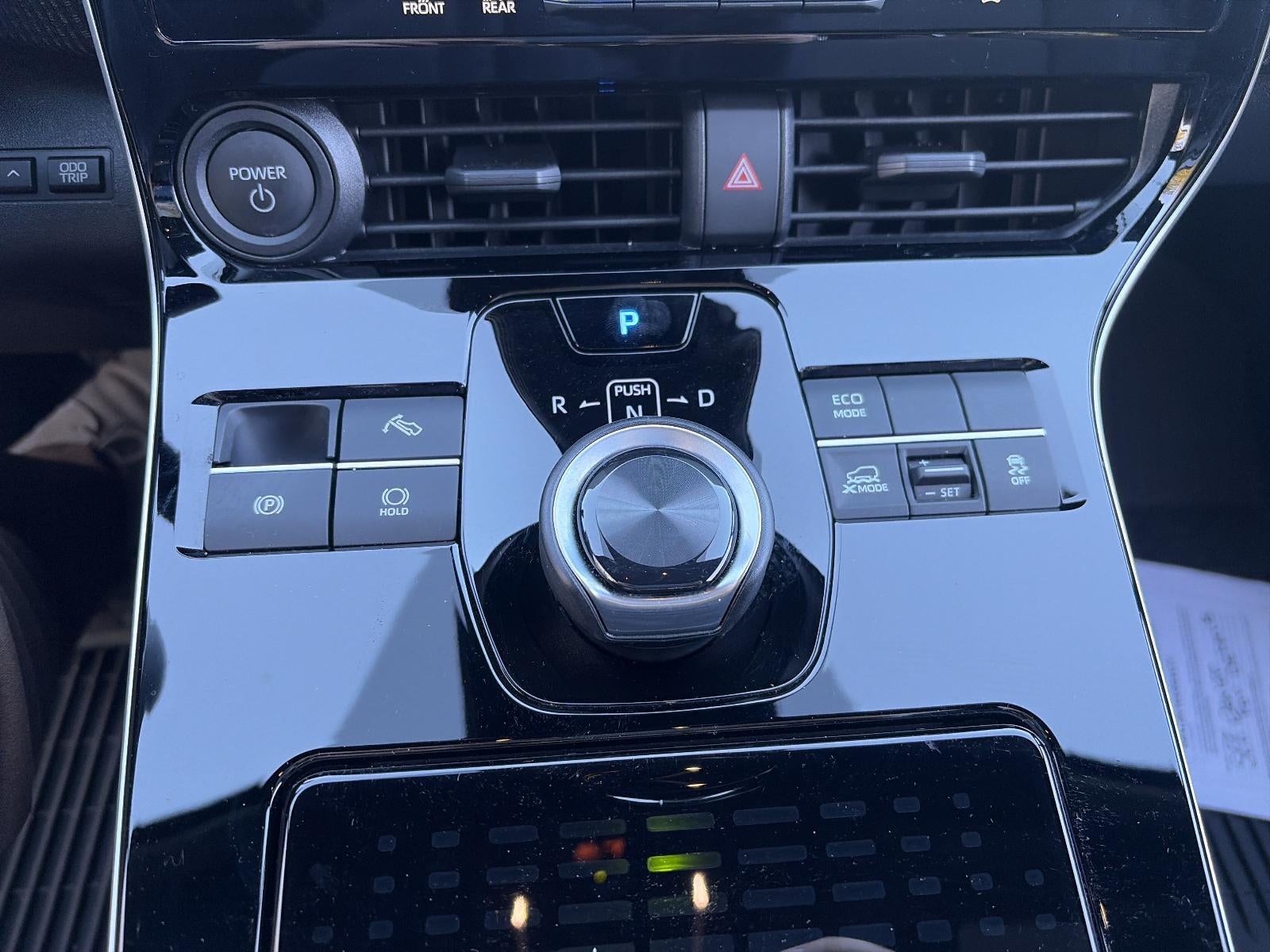 2024 Toyota bZ4X XLE AWD (Natl)