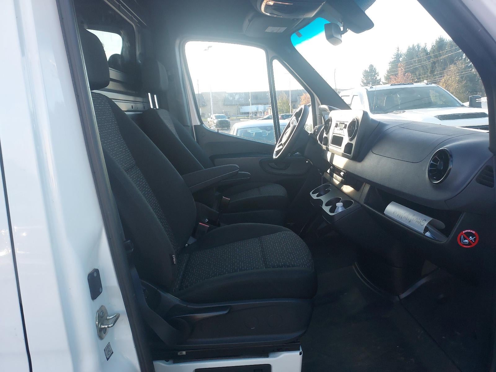 2021 Mercedes-Benz Sprinter Cargo Van 1500 Standard Roof I4 144" RWD