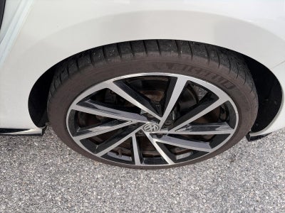 2019 Volkswagen Golf R 2.0T DSG w/DCC/Nav