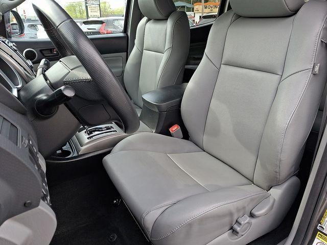 2015 Toyota Tacoma 4WD Double Cab Long Bed V6 Automatic (Natl)