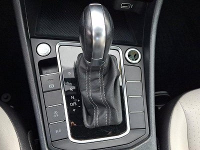 2019 Volkswagen Jetta R-Line Auto w/SULEV