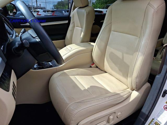 2016 Toyota Highlander AWD 4dr V6 XLE (Natl)