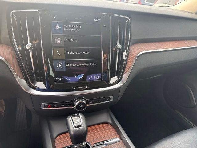 2021 Volvo S60 T5 AWD Momentum