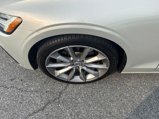 2021 Volvo S60 T5 AWD Momentum