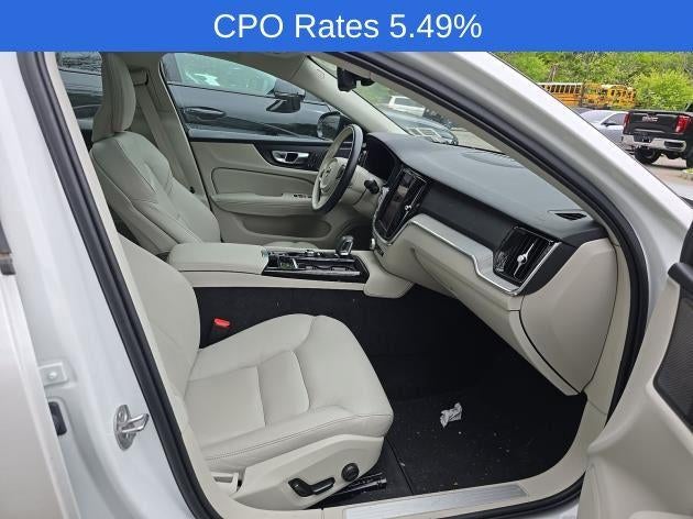 2025 Volvo S60 Plug-In Hybrid T8 AWD Plus